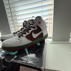 MENS 11 NIKE DUNK CALIFORNIA