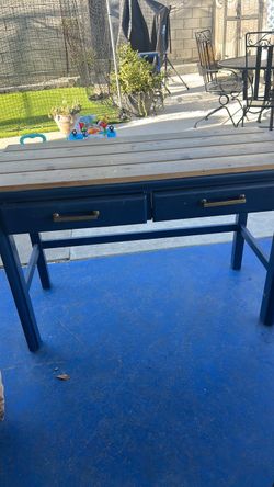 Wood desk