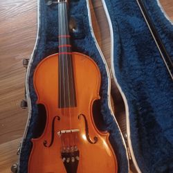 Violin 🎻  Great CONDITION 