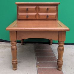 Retro Lorraine Day Solid Wood End Table