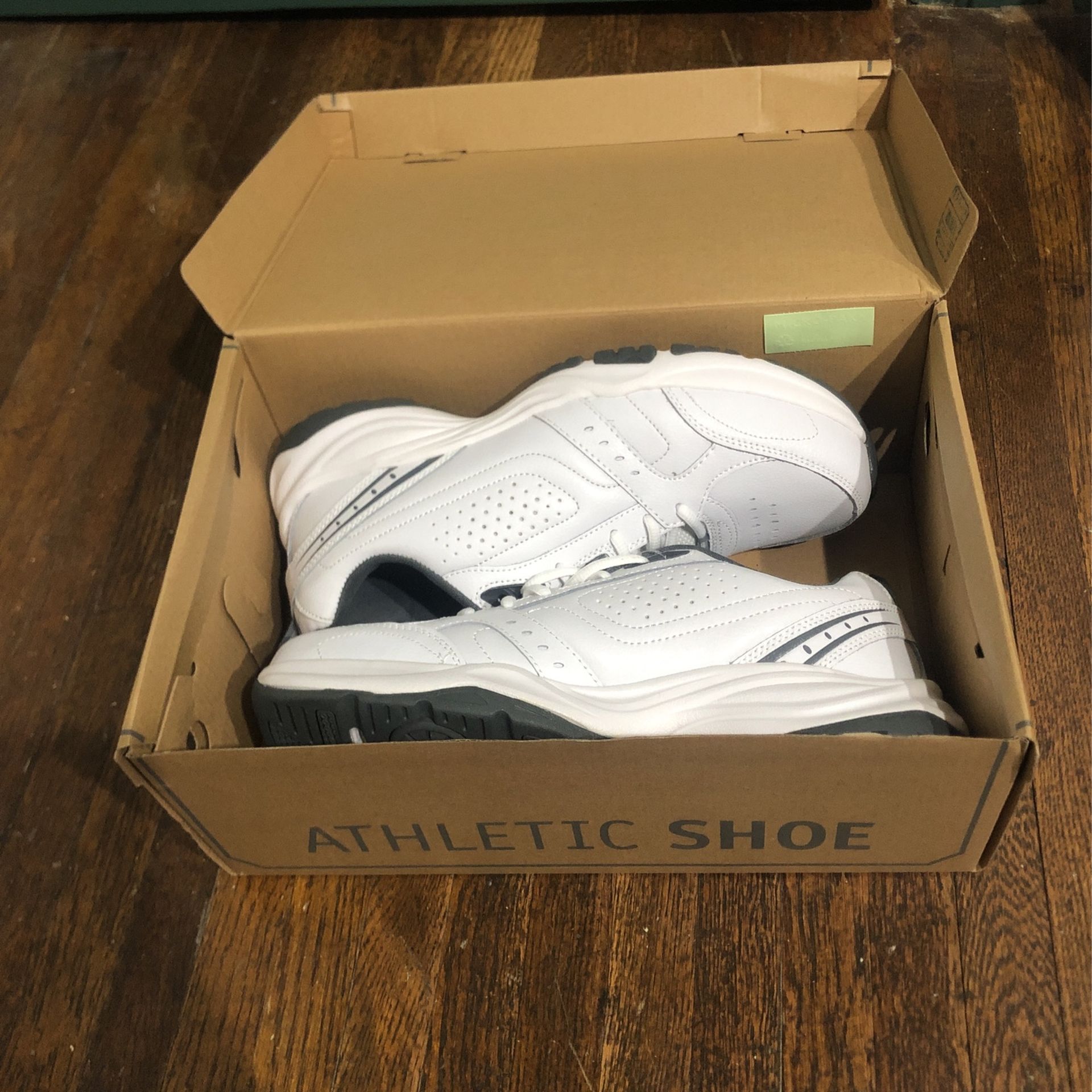 Kirkland Signature Mens Size 11 Athletic Shoes