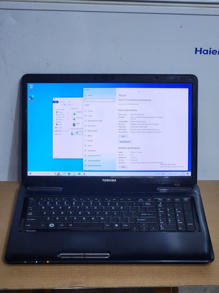 17"screen Toshiba Laptop 8gb Ram 500gb HDD HDMI Webcam Wifi Microsoft Office Installed Word Excel 