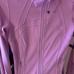 Mauve cropped lululemon