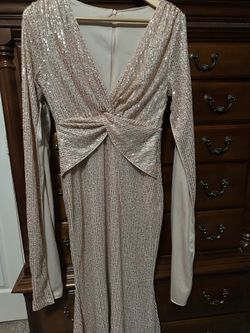 Women size Small glitter dress. Color: Beige