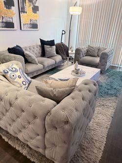 3-Piece Gray Velvet Tufted Living Room Set – Sofa, Loveseat & Chair