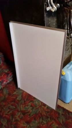 2 large whiteboards