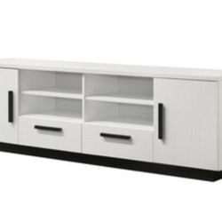 Matilda Wide White TV Stand (71") 