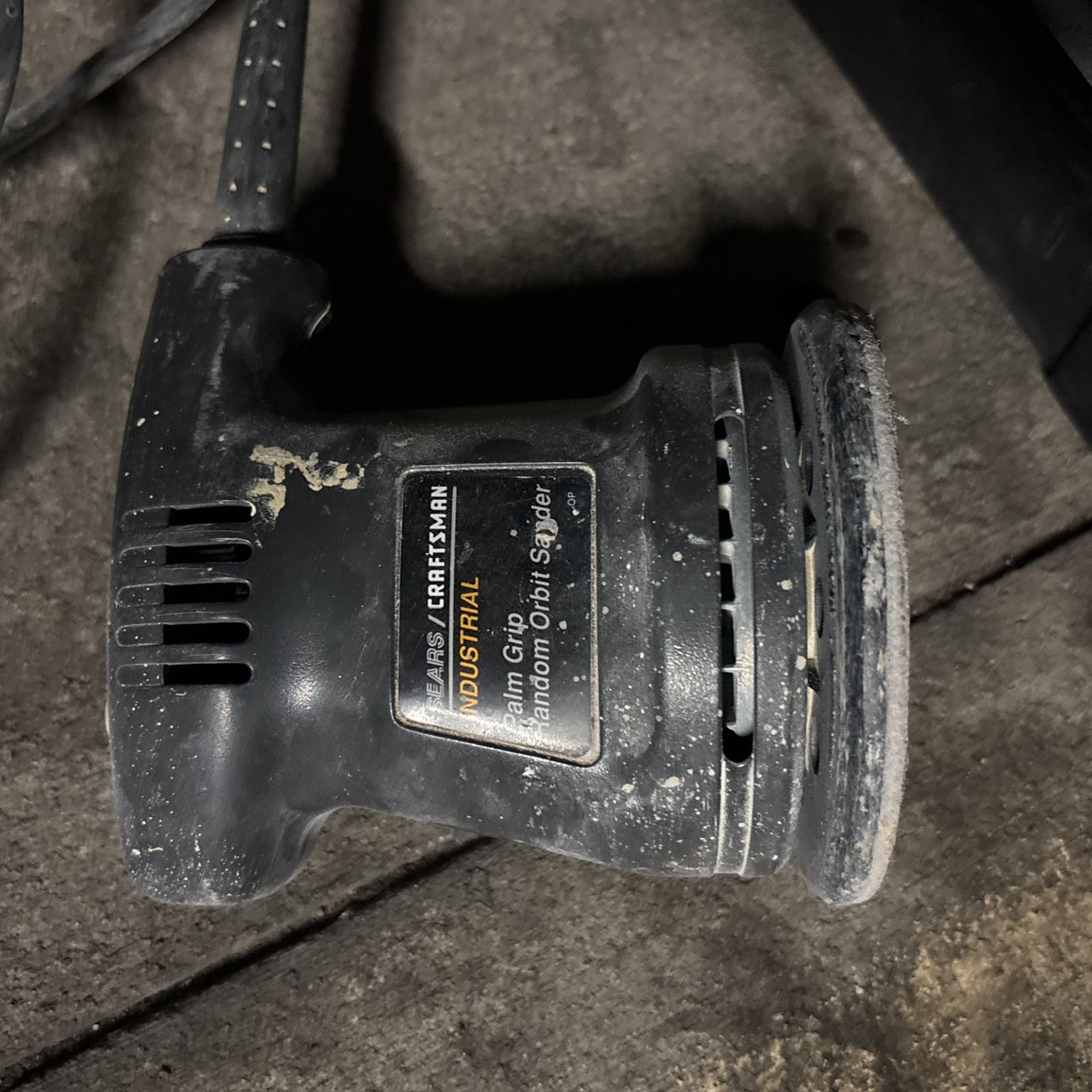 Craftsman/Sears industrial Palm Grip Random Orbit Sander With Case And Sanding Discs