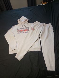 MENS UNDER ARMOUR FLEECE CAMO BAR HOODIE AND UA RIVAL JOGGERS SWEATS( SOLD AS A PAIR)