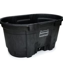 Rubbermaid 100 Gallon Stock Tank – Excellent Condition