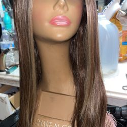 20 inch brown with blonde highlight wig
