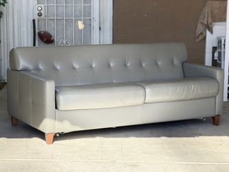Luxurious Custom Digio Italian Leather  Sleeper Sofa [Queen Mattress]
