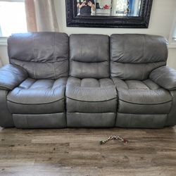 POWER RECLINING COUCH /FIRE PLACE /SHELF