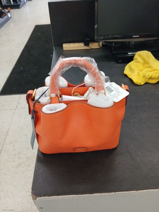 Dooney And Bourke Hand Bag
