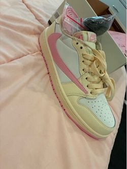 Travis Scott X air Jordan 1