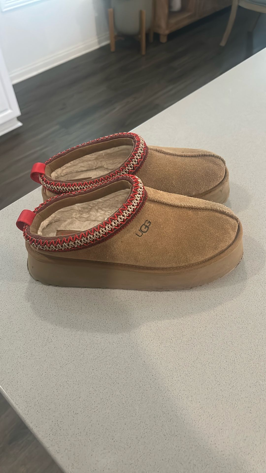 Ugg Taz II