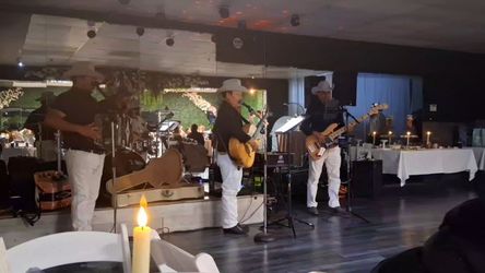 GRUPO  LOS INDIFERENTES