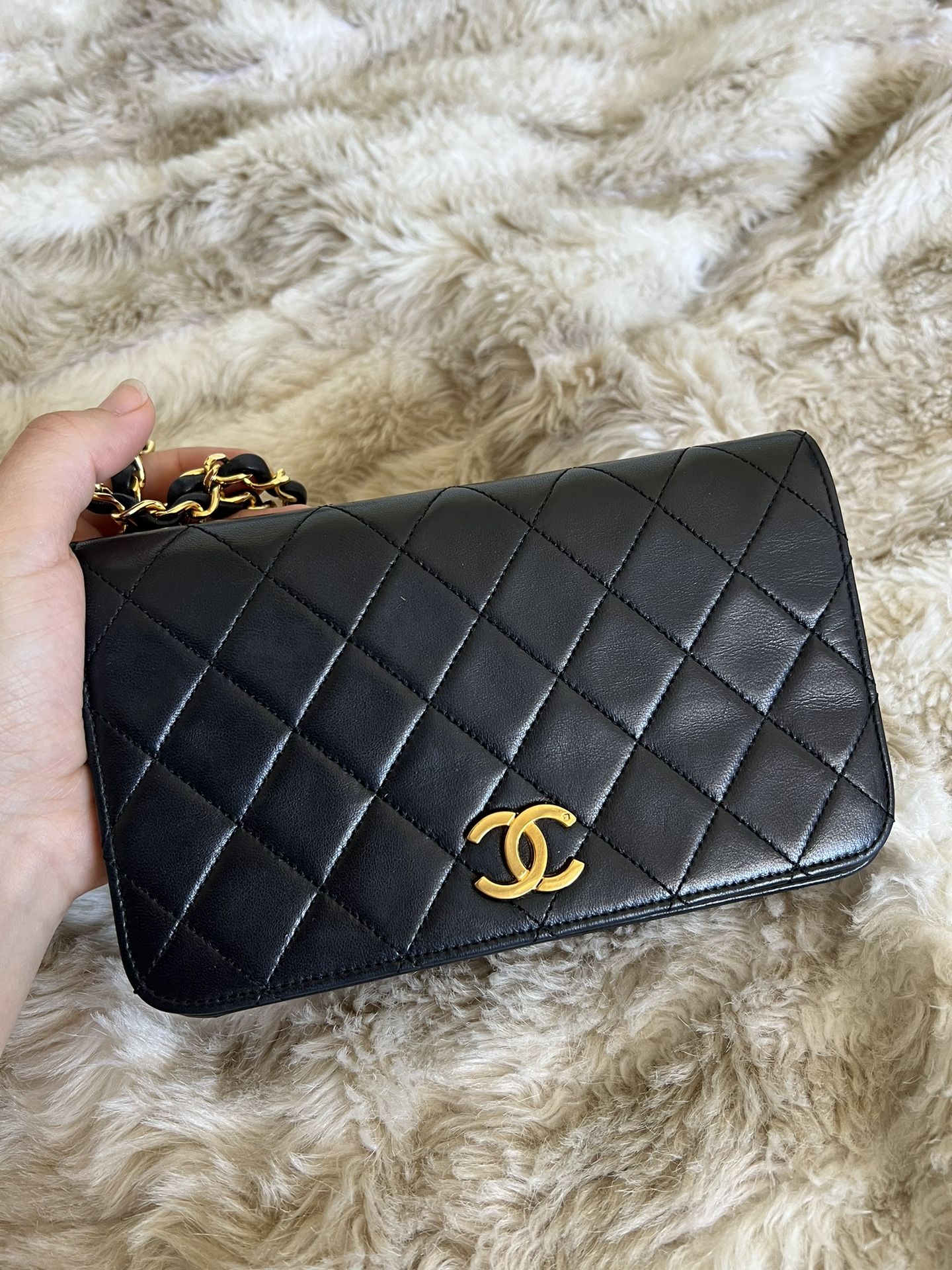 Authentic Chanel Single flap bag
