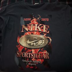 Nike Graphic Tee