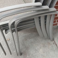 Patio Table  And 4 Chairs