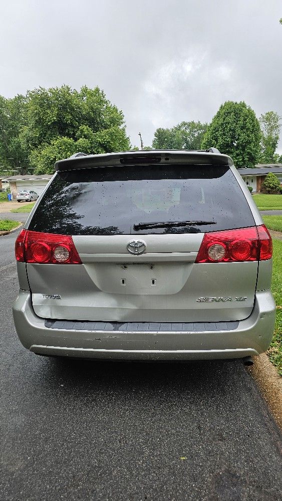 2006 Toyota Sienna