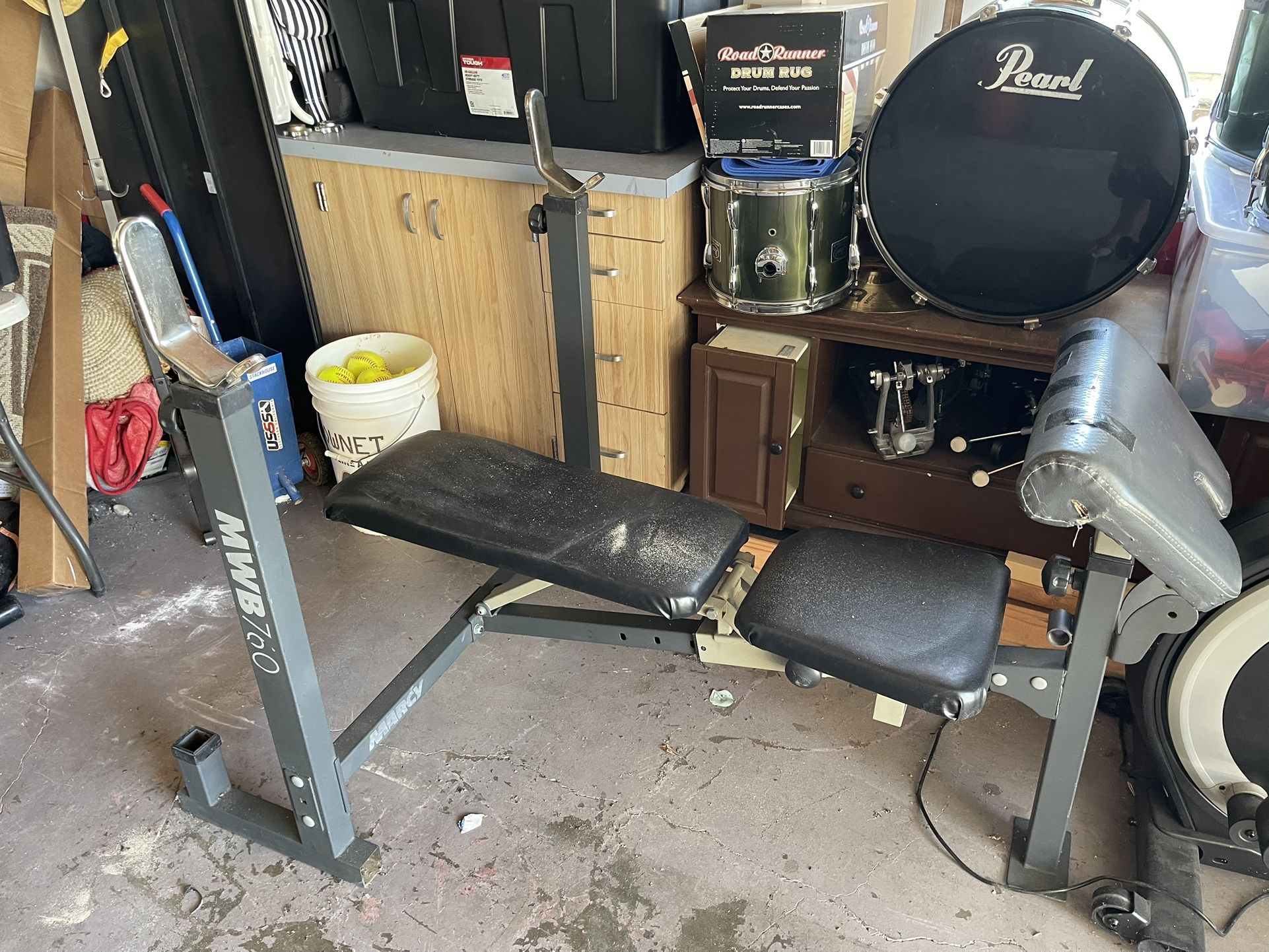 Weight Bench
