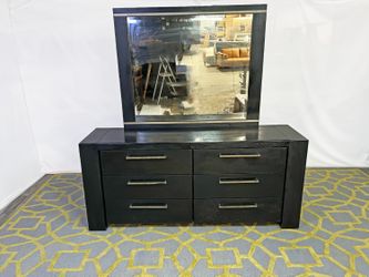 ( Delivery Available ) Raymour & Flanigan Black Wooden Dresser