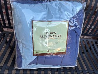 New king size reversible Down comforter