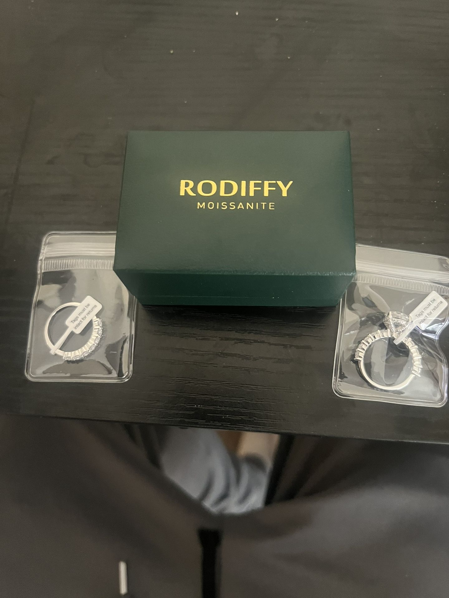 Moissanite Engagement Rings 