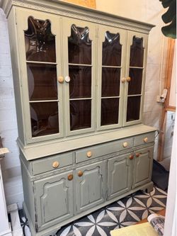 Beautiful Hutch
