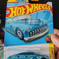Hot Wheels Treasure Hunts