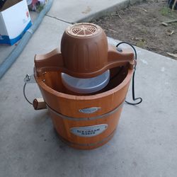 ice Cream maker 
