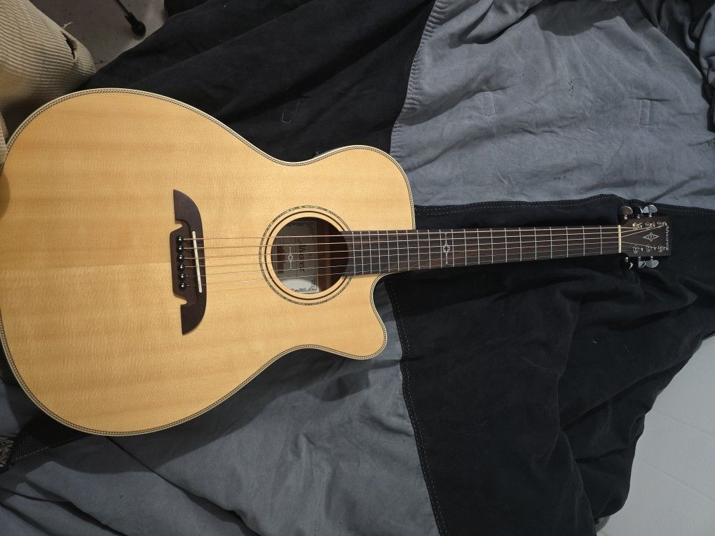 Brand Used Alvarez