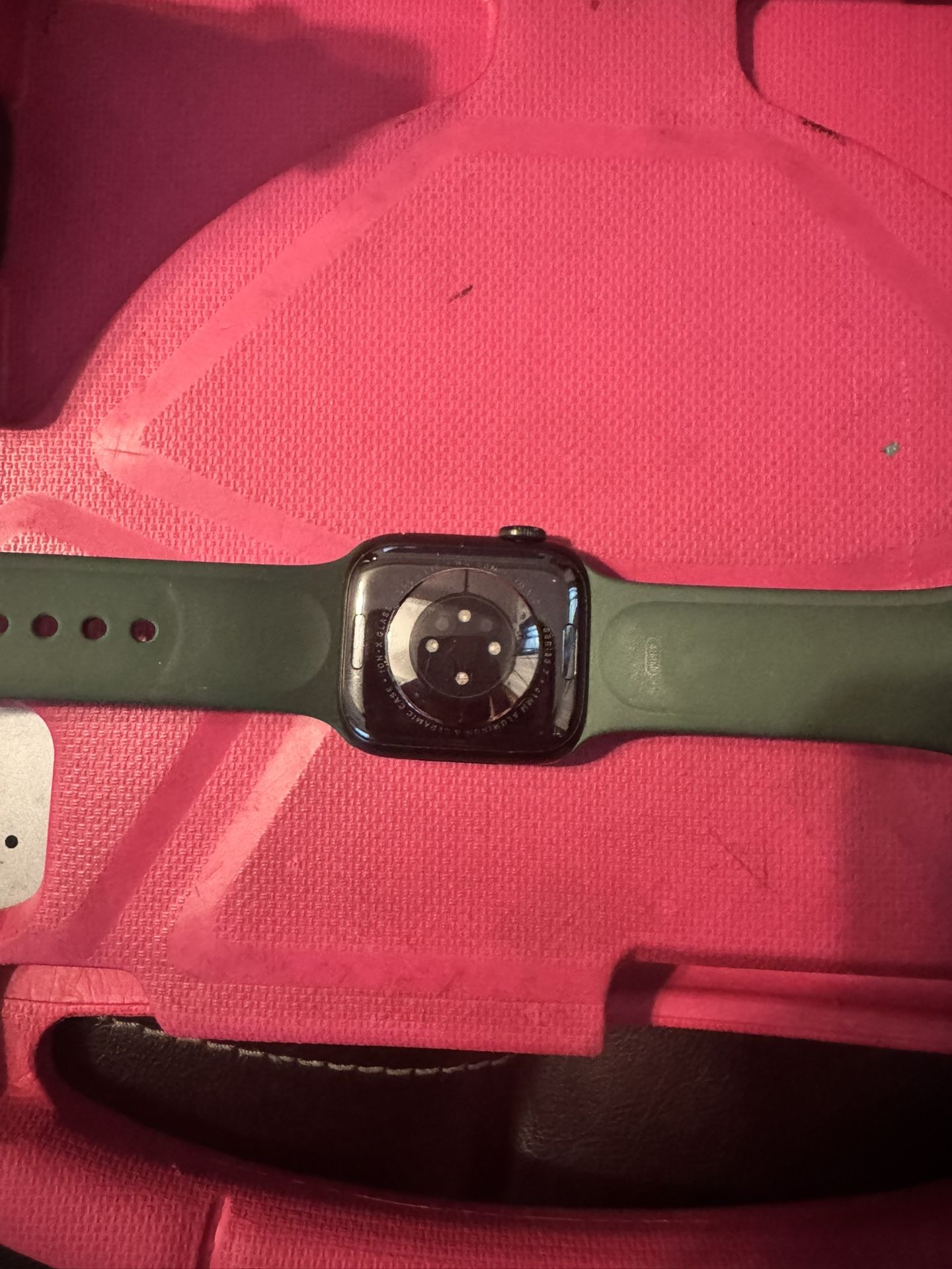 Apple 7 Series Watch