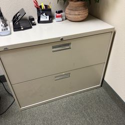 FREE Hon 2 Drawer Lateral Filing Cabinet With Key 