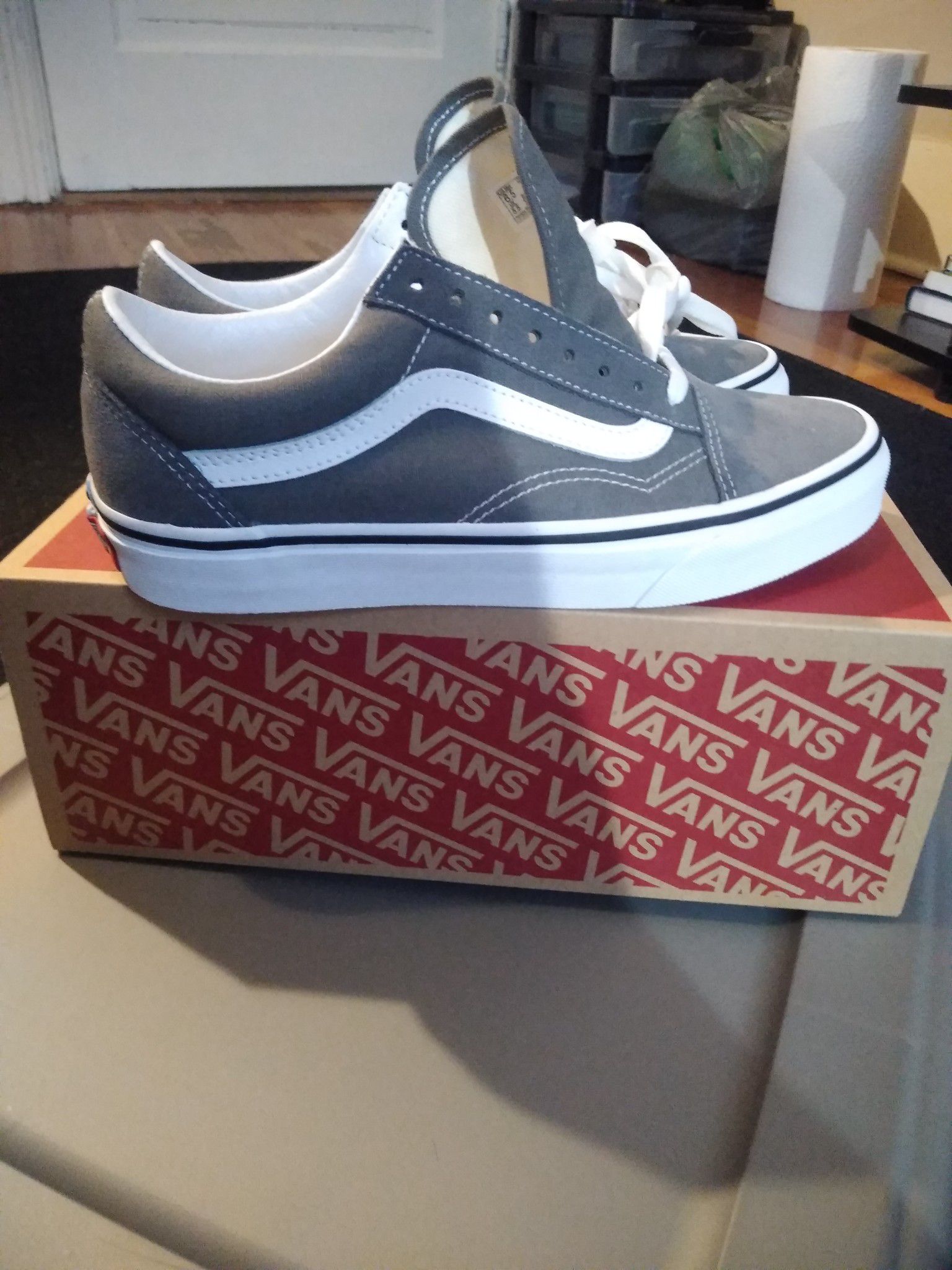 Woman's size 8 grey and white Vans