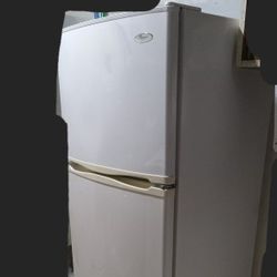 $85 MUST SELL>MOVING ASAP: Whirlpool Fridge BARLEY USED 