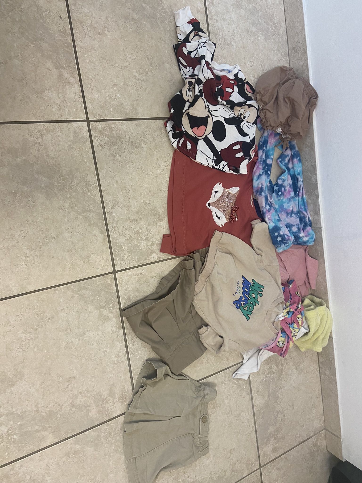 2 Boxes Full Of Girls Clothes. Asking $25 For All. Only Serious Inquiries PLEASE 