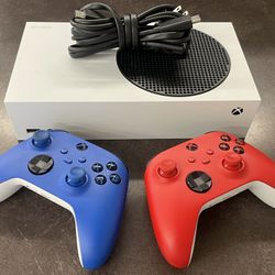 Microsoft Xbox Series S 512GB Digital Console Model 1883 w/ 2 Controllers