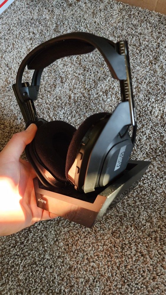 Astro A50 wireless gaming headphones Playstation