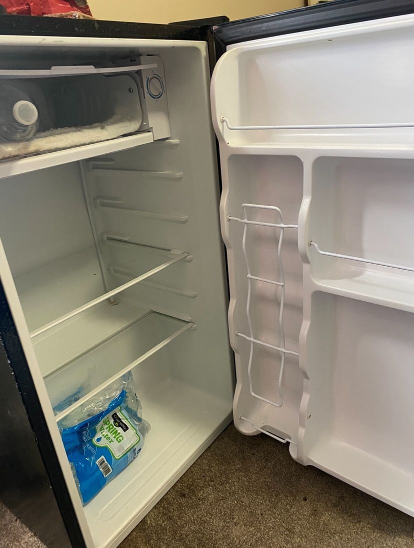 Personal Refrigerator 