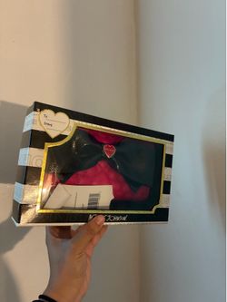 Betsy Johnson cute pow wallet