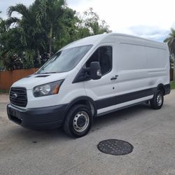 2016, Ford Transit 250