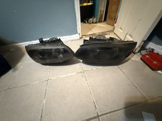 2011 BMW 335ix LCI Headlights