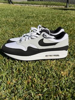 Nike Air Max 1 Shoes Men’s Size 12 White Black Gray Running Sneakers FD9082-107