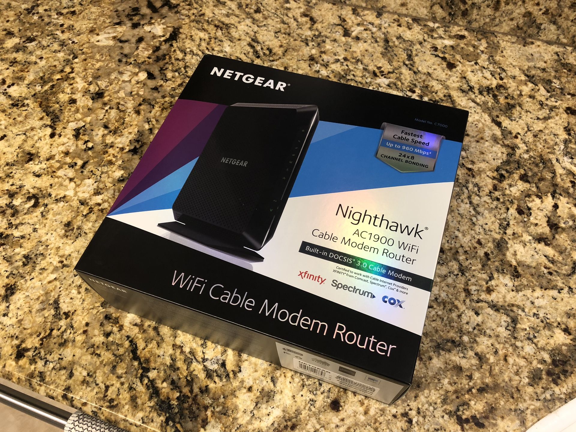 Netgear Nighthawk AC1900 WiFi Cable Modem & Router