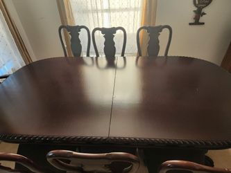 8 seats dinning table
