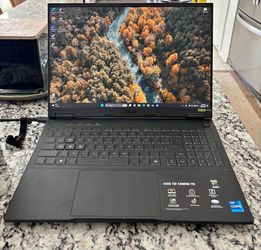 Trade for one piece or pokemon slabs ASUS - TUF Gaming F16 16" FHD+ 165Hz Gaming Laptop