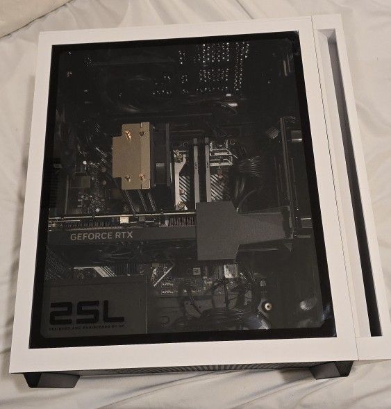 HP OMEN -25L Gaming Desktop - Intel Core i7-14700F - 32GB DDR5 Memory - NVIDIA GeForce RTX 4060 Ti - 2TB SSD - Snow White