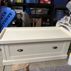 Entry Bench W/storage
